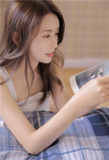 精品一卡2卡3卡4卡新区在线免费版图1
